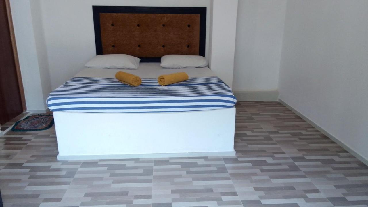 Bed and breakfast Big House Uda Walawe Extérieur photo