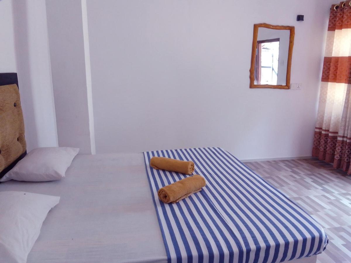 Bed and breakfast Big House Uda Walawe Extérieur photo